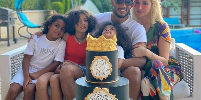 صورة: محمد رمضان يحتفل بعيد ميلاده مع زوجته وأبنائه