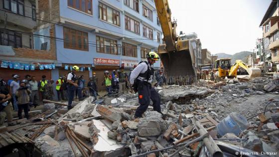 نيبال المنكوبة تتعرض لزلزال جديد