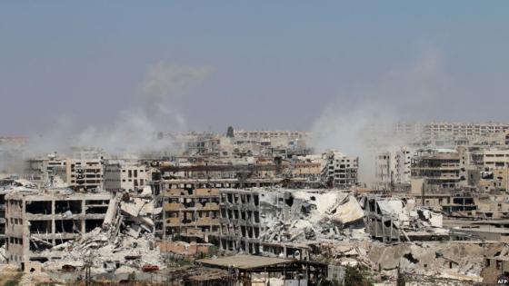 تواصل نزوح المئات من حلب رغم تأجيل عمليات إجلاء المدنيين
