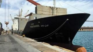 سفينة المساعدات الإيرانية تقوم بإفراغ حمولتها بجيبوتي