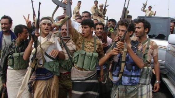 عملية تزويد أسلحة للجان الشعبية بتعز و غارات على مطار صنعاء