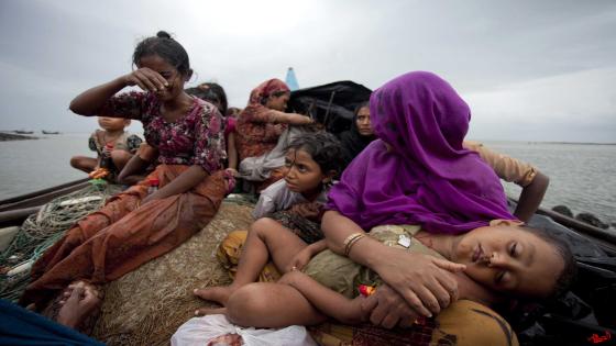 إنقاذ 400 مهاجر من مسلمي بورما وبنجلاديش قبالة سواحل أندونيسيا