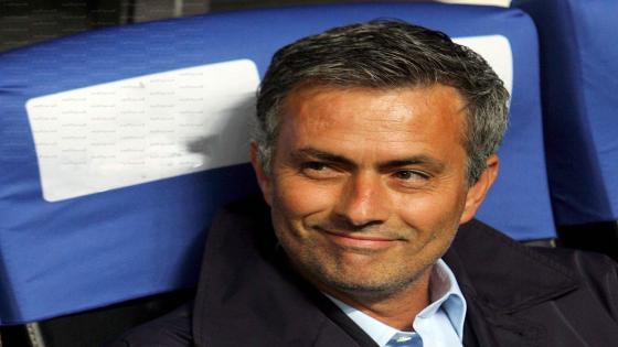 مورينهو يدعم نادي ليستر سيتي في معركة البقاء في دوري الأضواء الإنجليزي