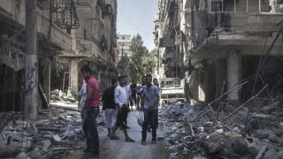 قتلى وجرحى بعد قصف القوات السورية لمدرسة في حلب