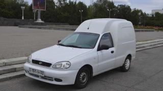 أغرب سيارات شركة لانوس