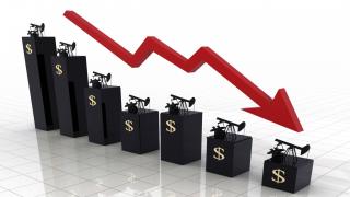 صعود للدولار و نزول للنفط و الذهب بعد تصريحات يلين