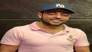 تامر عاشور يشوق جمهوره بألبومه الجديد بهذه الصورة