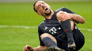 النجم الفرنسي ريبيري لن يكون حاضرا في مباراة العودة أمام البرسا