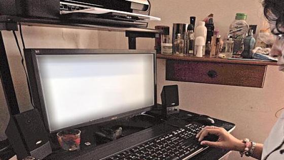 دعوات لمنع التحرش الإلكتروني في الولايات المتحدة الأمريكية