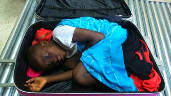 منح طفل من ساحل العاج إقامة في أسبانيا عبر تسلله في حقيبة