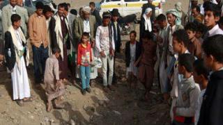 تهم موجهة للحوثيين بإستعمال صحفيين كدروع بشرية