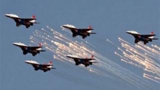 قصف مواقع حوثية بصنعاء و عدن و الضالع