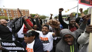 ترحيب بإعلان رئيسة بالتيمور رفع حظر التجول