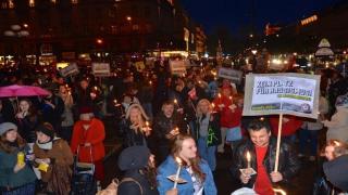 نمساويون ينظمون مسيرة مناهضة للعنصرية