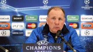 جون فرنانديز اليوم في قطر من أجل توقيع عقد تدريب نادي الخور