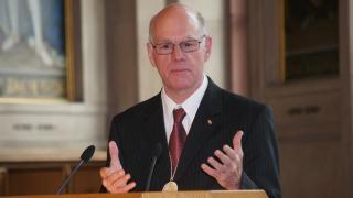 حكم إعدام مرسي يزيح السيسي من مقابلة رئيس البرلمان الألماني