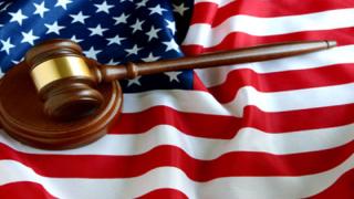 القضاء الأمريكي ينصف شابة مسلمة تم رفض تشغيلها بسبب الحجاب