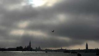 جناح أيسلندي على شكل مسجد يُثير الجدل في معرض الفن