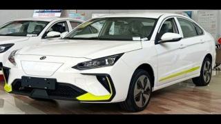 سيارة كهربائية جديدة في مصر