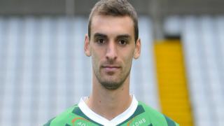 وفاة مدافع نادي لوكيرن البلجيكي بعد توقف وظائف قلبه عن العمل