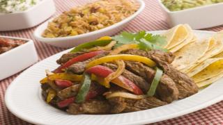 طريقة عمل طبق الفاهيتا باللحم