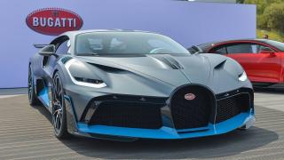 سيارة بوجاتي ديفو “Bugatti Divo