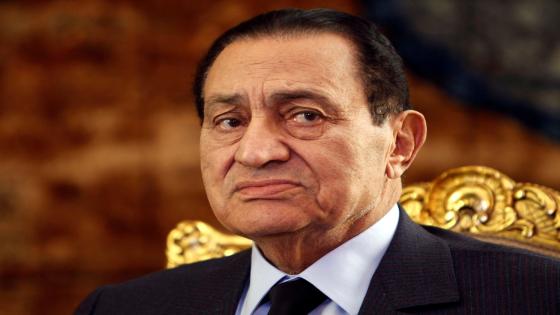 مبارك و زوجته و إبناه يحتفظون بمزايا الرؤساء السابقين حسب فتوى قضائية