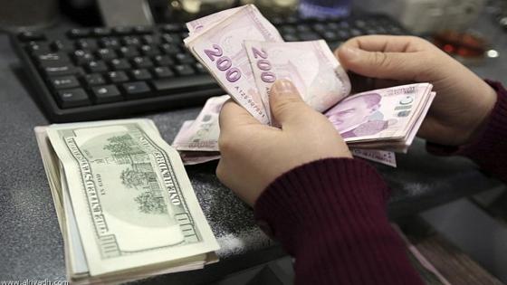 هبوط شديد لسعر الليرة التركية أمام الدولار