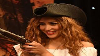 جنات تحتفل بعيد ميلاد ابنتها الأول بصورة عائلية رائعة