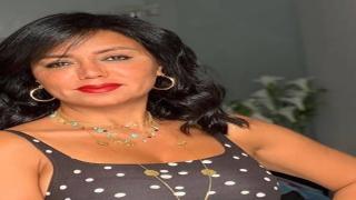 رانيا يوسف تشعل الانستجرام بفستان أحمر مثير وساحر خلال عطلتها الصيفية